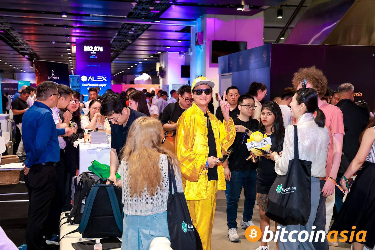 Learn, network, even play! The #Bitcoin Asia expo hall had a ton of interesting things to do and see 🙌