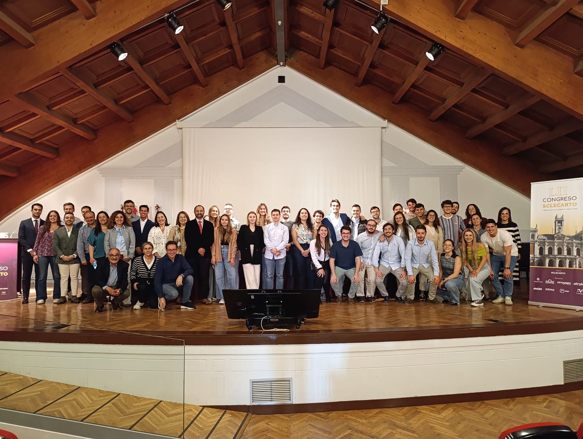 🙏🏻Muchas GRACIAS a todos los que participasteis ayer en el Maratón de Casos Clínicos.

Fue un honor entregar los 3 premios a los casos sobre patologías:
- De Extremidad Superior
- De Extremidad Inferior
- De Raquis y Ortopedia Infantil

¡Y hoy celebramos nuestro LII Congreso!💪🏻