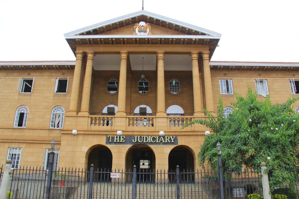 zakheem_rajan's tweet photo. See 31 decisions delivered by Nrb Court of Appeal on 26 April, ni kama tulisahau ku share coz kuna beshte yetu alikuwa anataka tumchangie doo ya honeymoon so we were distracted. Anyway, like medicine, hizi judgments should be taken in moderation.
https://t.co/5GQFk0Xjbs https://t.co/IxQBDtDXCd