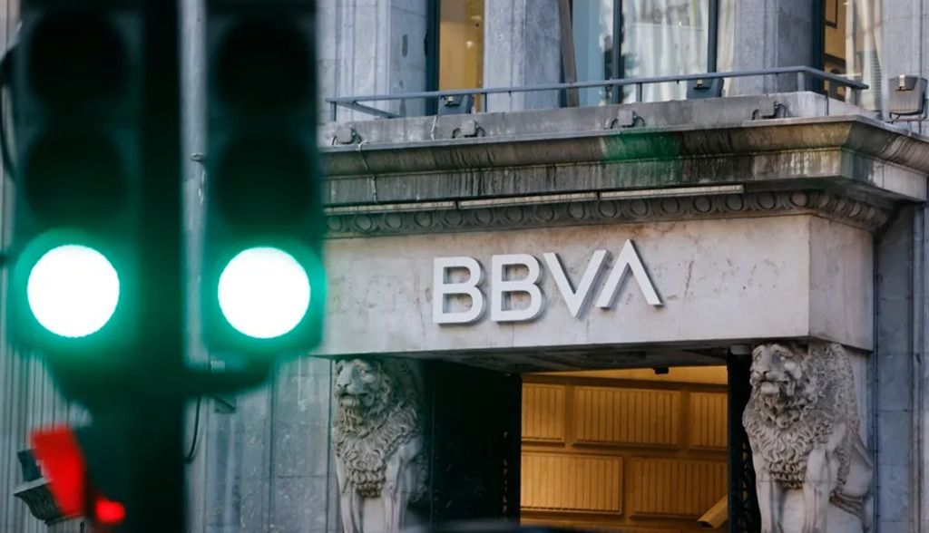La OPA del BBVA sobre el Sabadell y el sistema bancario español. elobrero.es/capital/136810…