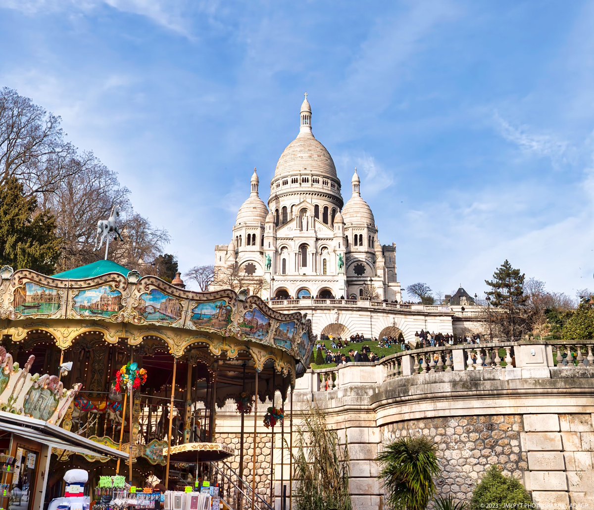Paris La butte Montmartre et le Sacré Coeur Canon EOS 5D Mark IV #paris #visitparis #explorefrance #visitfrance #jmlpyt #photograghy #francemagique #france #canon