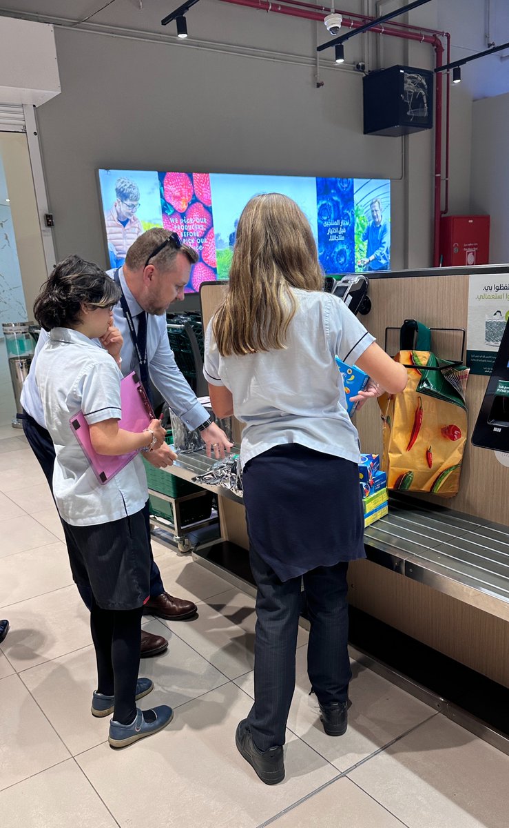 🛒 Team ASDAN bumped into Mr. Crowder <a href="/DubaiBritishEH/">Dubai British School</a> on our <a href="/ASDANeducation/">ASDAN</a> meal prep shopping trip! He let our students impress him by picking the right ice lollies—spot, flavor, quantity—and enjoyed self-checkout with a credit card! Save that receipt! <a href="/Taaleem/">Taaleem</a> #caringteachers
