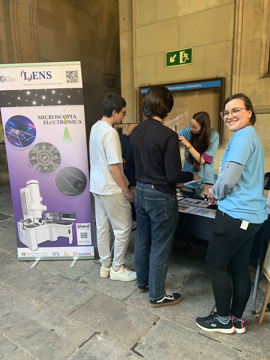 Francesca Peiró (@francesca_peiro) on Twitter photo Un any més <a href="/LENS_UB/">LENS-Laboratory of Electron Nanoscopy</a> no faltem a la cita amb #FestaCiènciaUB per mostrar com veure els àtoms amb un microscopi electrònic. Les millors ulleres 🤓 per veure el mon nano i menys !! <a href="/UBDivulga/">La UB Divulga</a> <a href="/Elecmi_ICTS/">Elecmi</a> <a href="/CCiTUBDivulga/">CCiTUBDivulga</a> <a href="/In2Ub/">IN2UB</a> <a href="/FisicaUB/">Facultat de Física UB</a> Ep! i estrenem roll-up!! Un any més <a href="/LENS_UB/">LENS-Laboratory of Electron Nanoscopy</a> no faltem a la cita amb #FestaCiènciaUB per mostrar com veure els àtoms amb un microscopi electrònic. Les millors ulleres 🤓 per veure el mon nano i menys !! <a href="/UBDivulga/">La UB Divulga</a> <a href="/Elecmi_ICTS/">Elecmi</a> <a href="/CCiTUBDivulga/">CCiTUBDivulga</a> <a href="/In2Ub/">IN2UB</a> <a href="/FisicaUB/">Facultat de Física UB</a> Ep! i estrenem roll-up!!