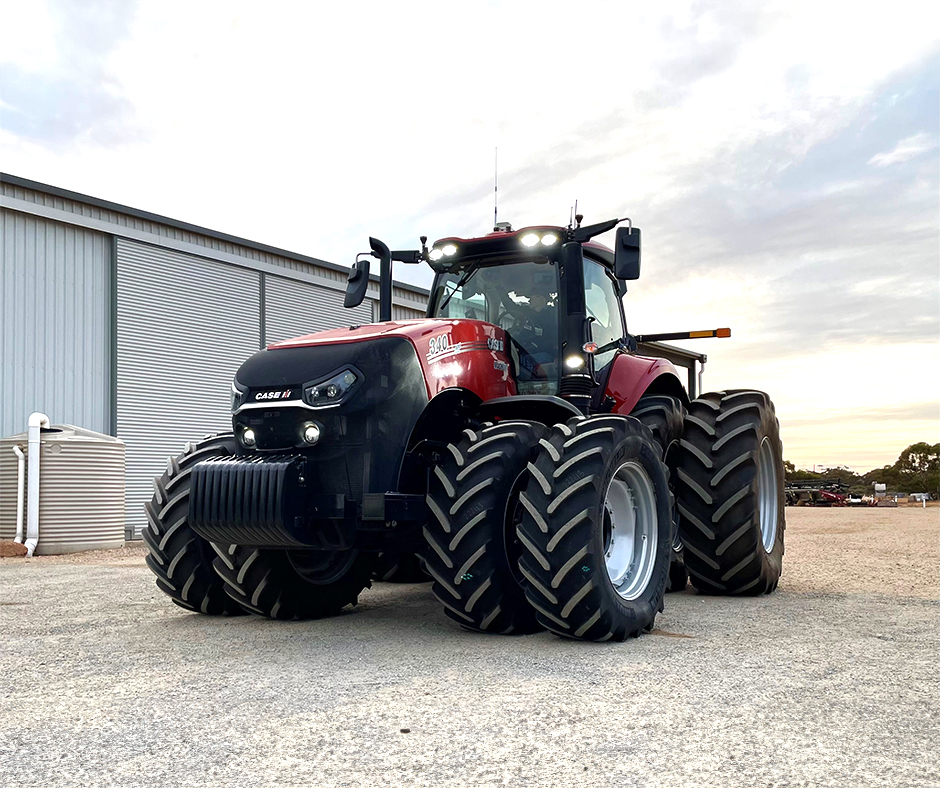Congrats to JW Michael &amp; Co on snagging their new Magnum AFS 340 CVT! Whether it's off to their farm at Mt. Damper or Minnipa, this bad boy's got enough power to plow through anything!
Get in touch with us here👉 bit.ly/44uDQfe 👈

@caseIHAus 
#RamseyBrosDelivery #CaseIH
