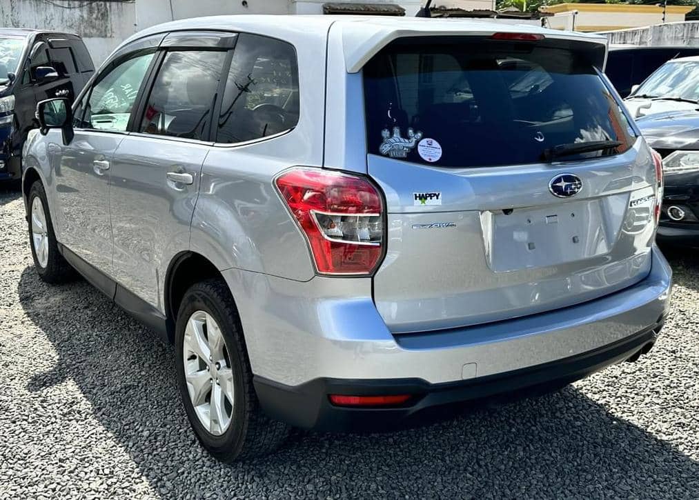 🔥💨 Don't Let This Slip Away! Quick Deal Alert! Subaru Forester for just 28.5M🚗 👀 2013 model in stunning white color, equipped with a powerful 1990cc engine and automatic transmission! 🌟 Act now! This opportunity won't wait. Call 0755562777