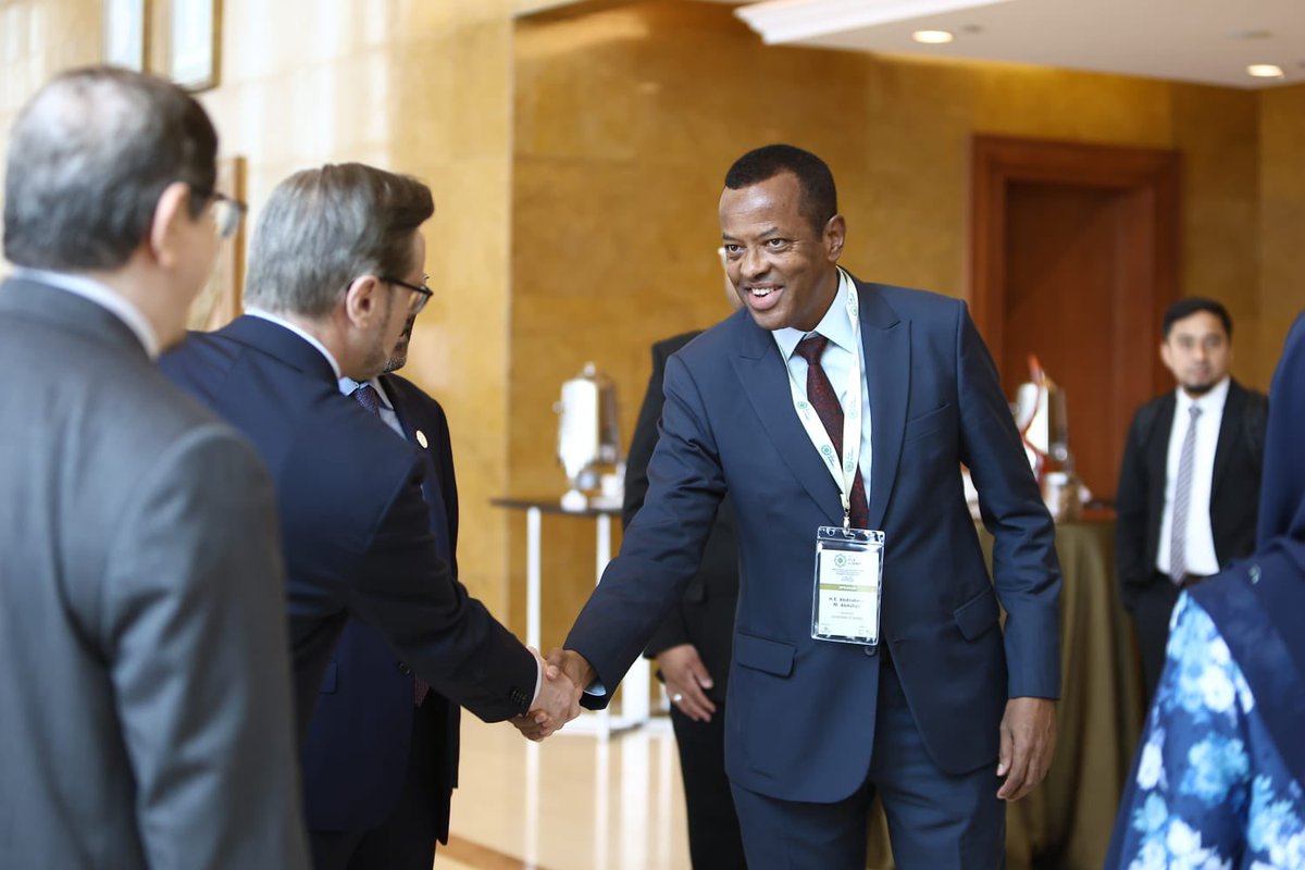 Delegates from the Central Bank of Somalia (CBS), led by Governor Abdirahman M. Abdullahi, attended the 16th Summit of the Islamic Financial Services Board (IFSB) from the 8th to the 9th of May 2024 in #Brunei Darussalam.