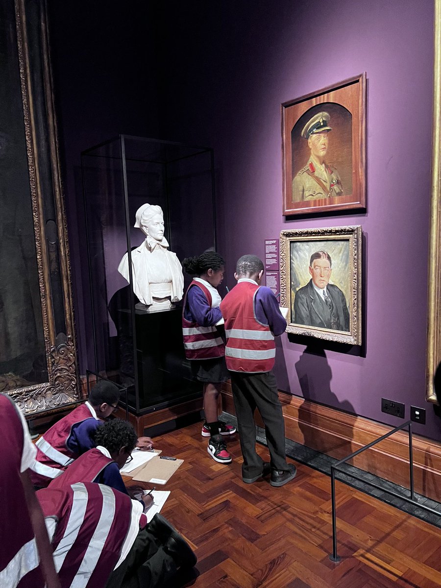 Year 5 were overwhelmed with excitement , when they came across a portrait of Sir Ernest Shackleton and other famous people, at the National Portrait Gallery. @BrunswickParkPS @Year5BPPS @Year4BPPS @NPGLondon