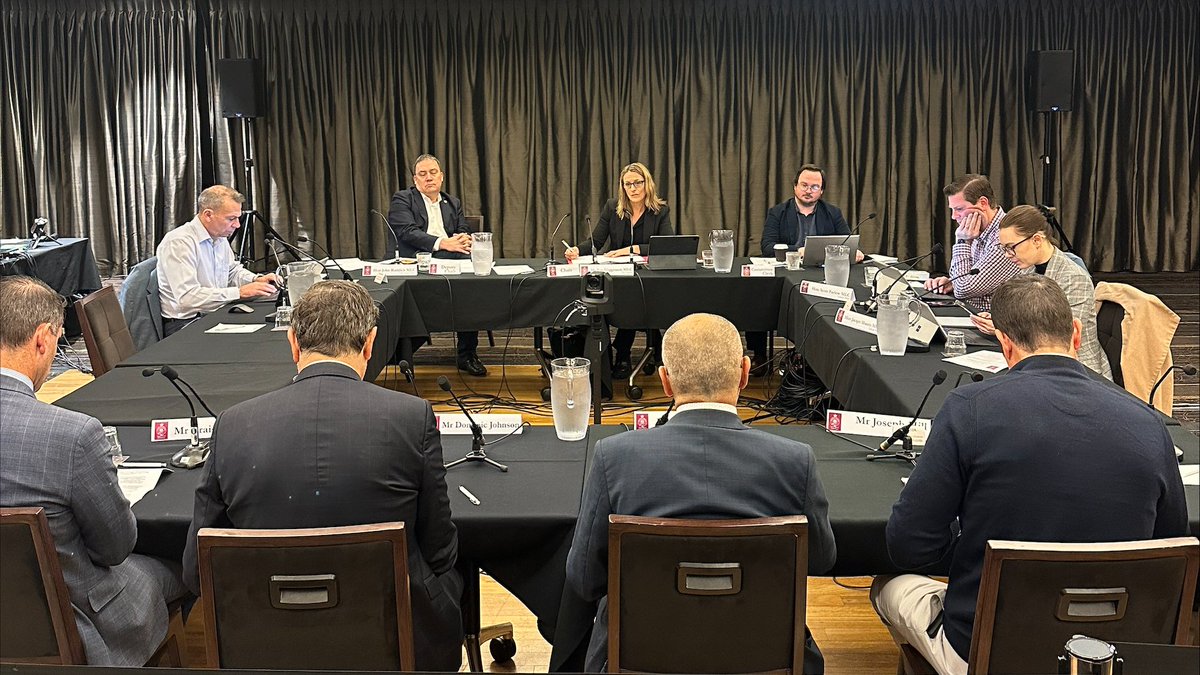 Here's a look inside today's hearing room where the #UpperHouse inquiry into the planning system and the impacts of climate change was hearing evidence in Dee Why. Keep an eye on our website where a hearing transcript will be published soon: parliament.nsw.gov.au/committees/inq…