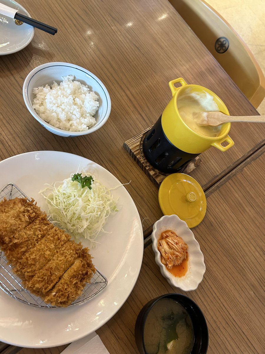 Chicken Katsu dipped in cheese😍🍗🧀🫕 #food #foodporn #japan