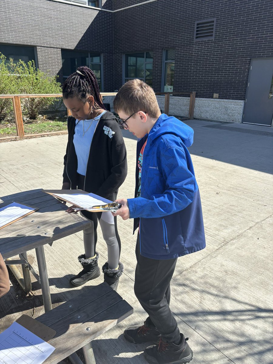 haleywach's tweet photo. Measuring things around the school yard to review the different units of measurement! 📏✏️  #SageCreekLRSD https://t.co/dUUlhHHXq2