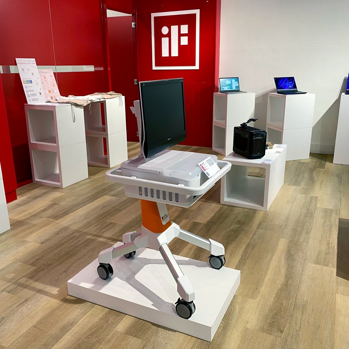 Earlier this year our GO Kart 3.0 won an #iFDesignAward 🏆

And now it's on exhibition with other winners in the iF Design Salon in Taipei, Taiwan ✨