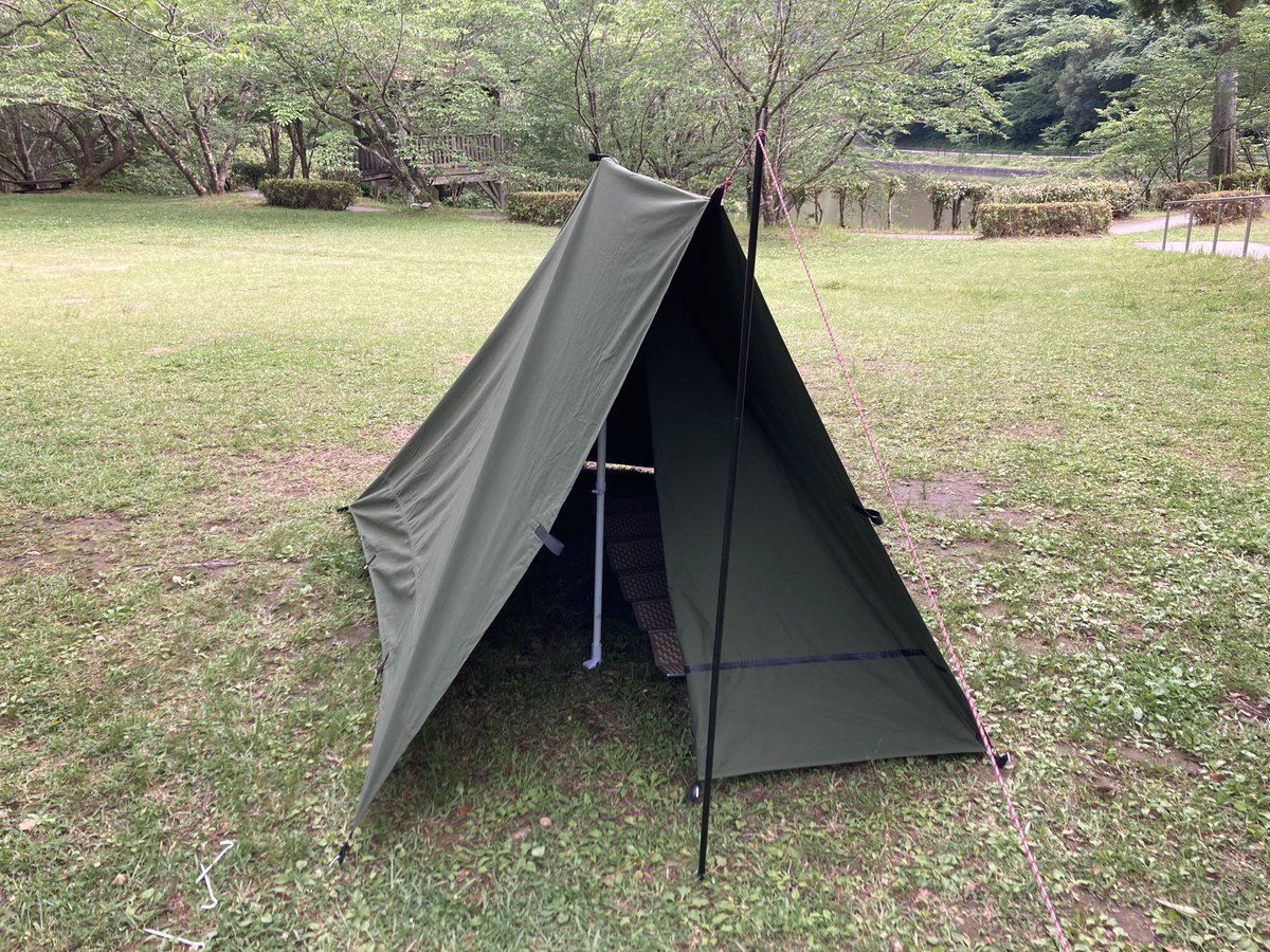 9JIXFqXYxolJ5sl's tweet photo. YouTuberの
@Mas_CampingUK さん考案の
タープの張り方 MAS3W
試し張りしてみました。
クローズとオープンの実用性もあり
無骨感もあってめっちゃいいです!
#MAS3
#タープ泊
#TCタープ
#ソロキャン https://t.co/UA4FFHhh44