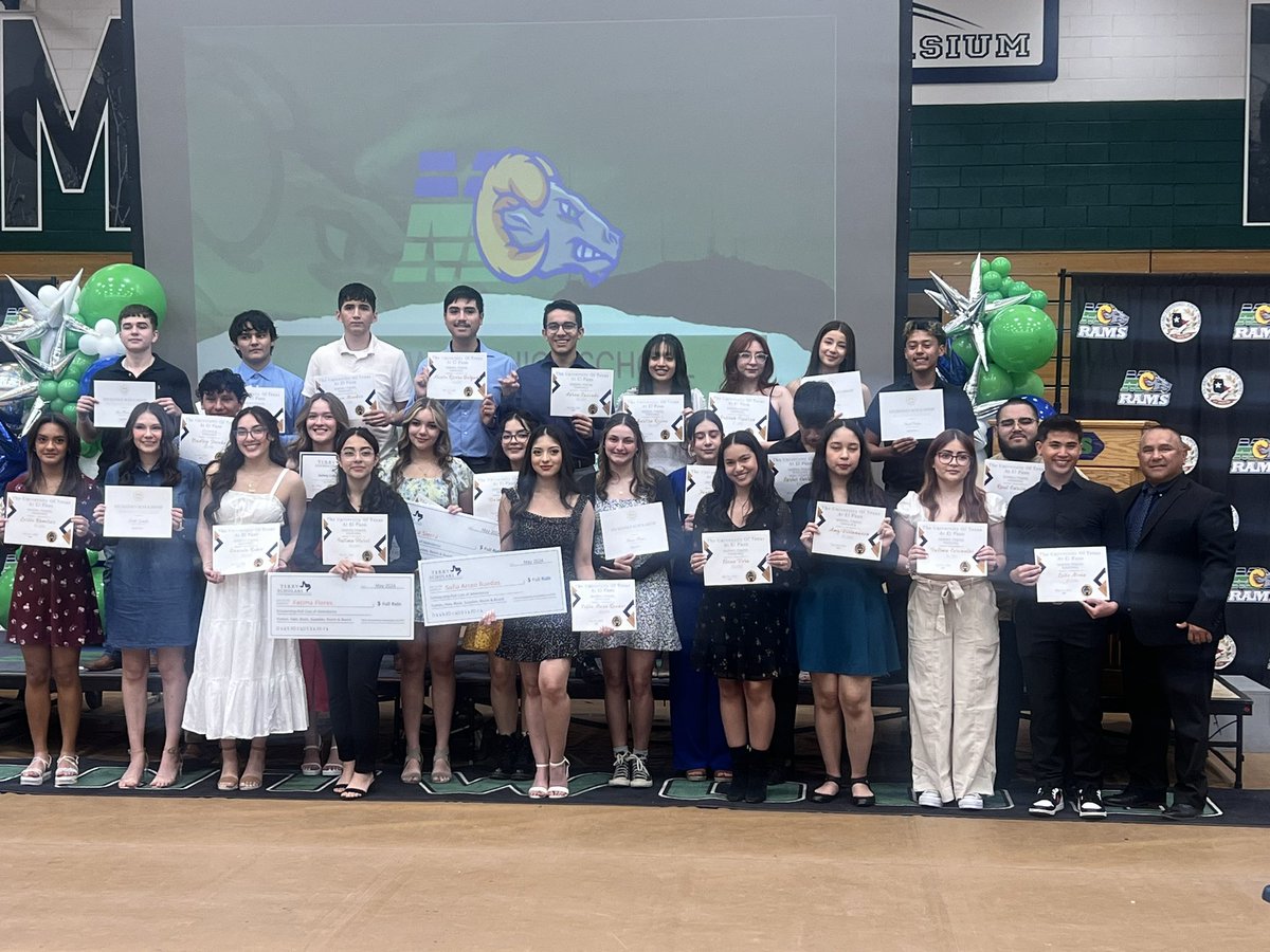 Looks like our school’s trophy case just got an upgrade to a treasure chest! 🏆💰 Over 30 scholarships and not one, not two, not even three, but FOUR Terry Scholars? That’s what we call a full sweep in Scholarship Royale! @MontwoodHS @utepnews @UTEPTerrys #TeamSISD