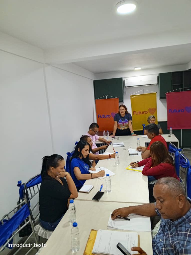 sintrapet's tweet photo. Futuro Venezuela Monagas; sigue en trabajo permanente para construir la Victoria Perfecta del Presidente Nicolás Maduro..! 

@NicolasMaduro 
@HectoRodriguez 
@JulioGarciaZ 
@Mariarosa_vzla 
@movfuturoven 
@FuturoMonagas https://t.co/FKq7u0TMOD