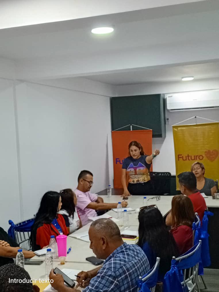 sintrapet's tweet photo. Futuro Venezuela Monagas; sigue en trabajo permanente para construir la Victoria Perfecta del Presidente Nicolás Maduro..! 

@NicolasMaduro 
@HectoRodriguez 
@JulioGarciaZ 
@Mariarosa_vzla 
@movfuturoven 
@FuturoMonagas https://t.co/FKq7u0TMOD