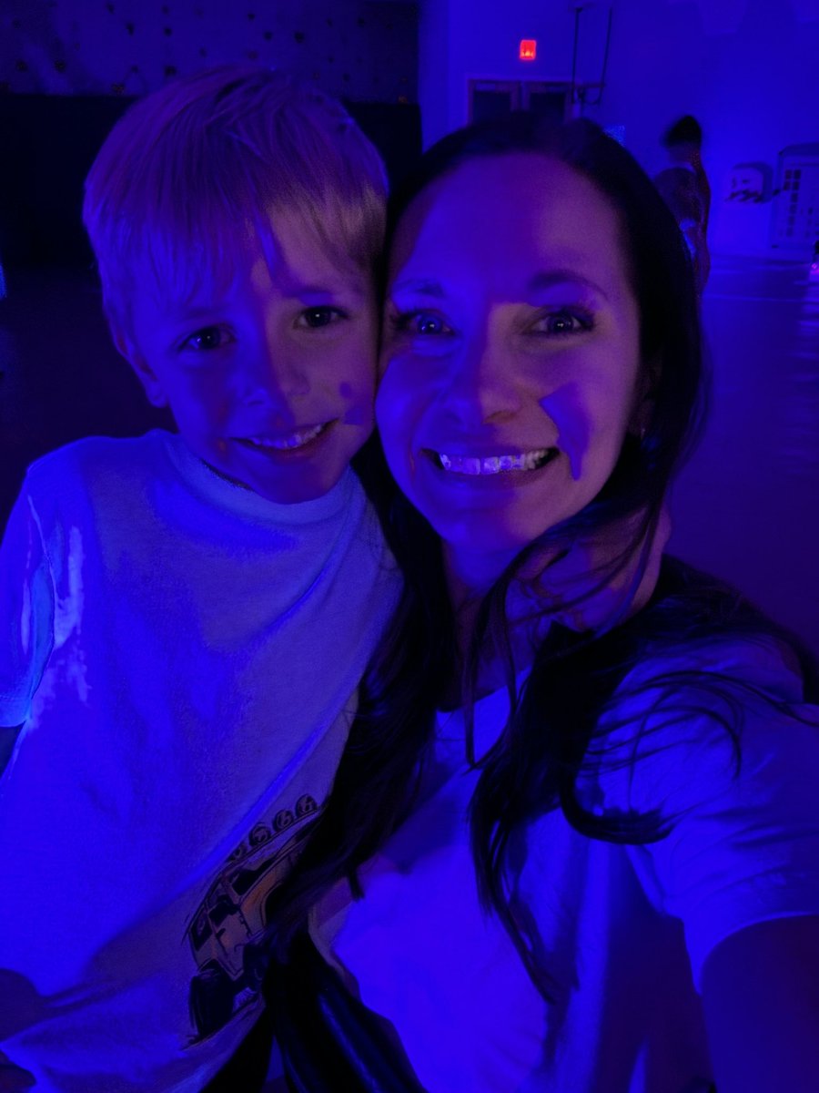 Vanessa Thomson (@thomson2ndgrade) on Twitter photo We had a great time at the <a href="/NKCEarlyed/">NKC Schools Early Education</a> Play Glow Learn end of the year party! I’ve never seen a bubble performance quite like that one. 😆🫧🦋 We had a great time at the <a href="/NKCEarlyed/">NKC Schools Early Education</a> Play Glow Learn end of the year party! I’ve never seen a bubble performance quite like that one. 😆🫧🦋