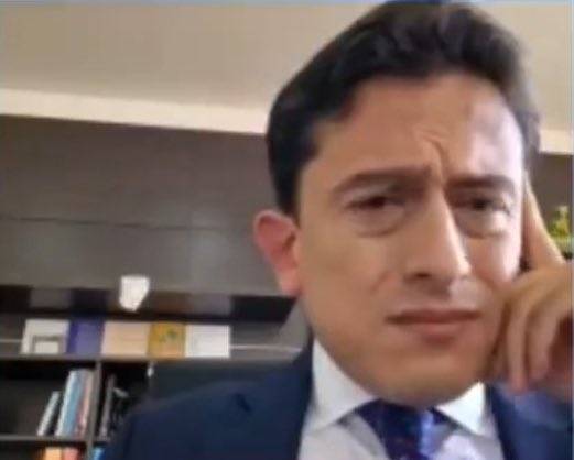 Cualquier man: Hol...
Yo: