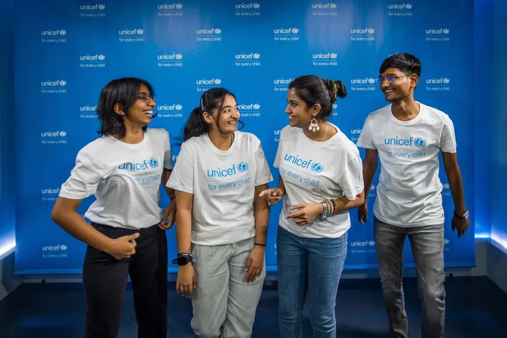 Thrilled to see @EarthshotPrize finalist @VinishaOfficial from Tiruvannamalai, Tamil Nadu, take on the role of @UNICEFIndia Youth Advocate! 🌟 Here's to her leading the charge for positive change and inspiring a new generation of climate champions! 🌍👏 #LivingBridge