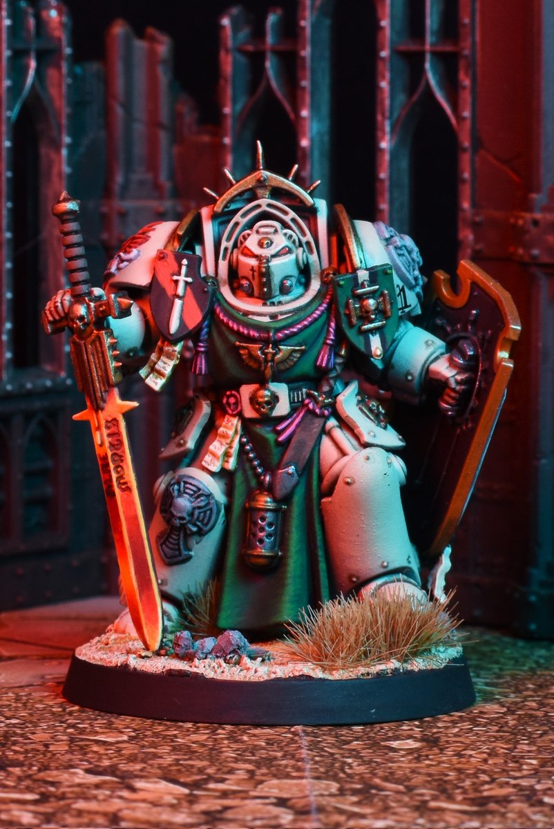 I had a good chance to play around with my picture setup and got a good one of my Knight Master! 

#warhammer #WarhammerCommunity #paintingwarhammer #minipainting