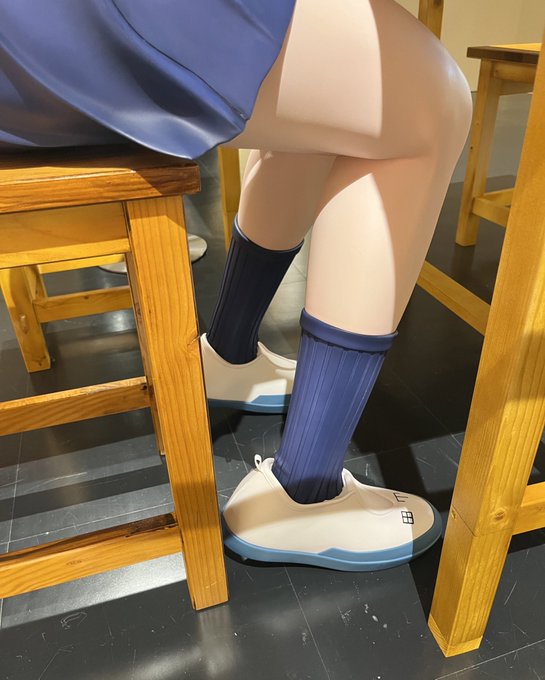 「足 靴」のTwitter画像/イラスト(新着)