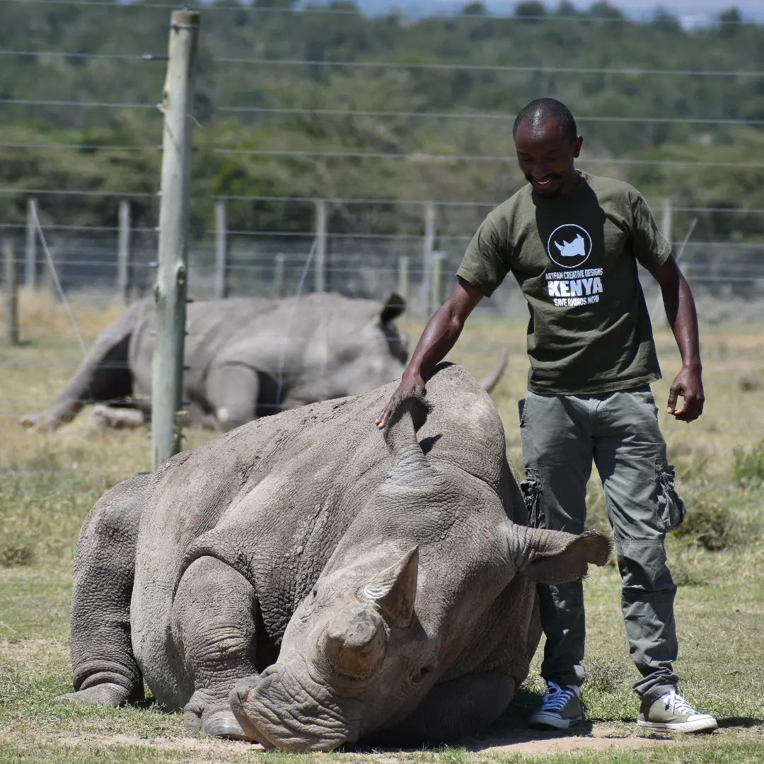As the conservation generation, we bear the solemn duty to protect and preserve rhinos. The fate of these majestic creatures rests in our hands.
#rhinofriday #rhinolovers #protectrhinos