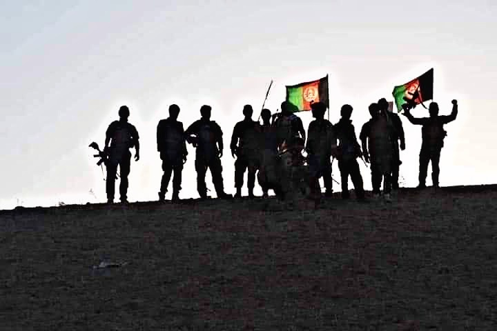 Our flag does not fly because the wind moves it...it flies with the last breath of each soldier who died protection it.🇦🇫🪖🫶 #FreeAfghanistan #AfghanArmy #NationalFlag