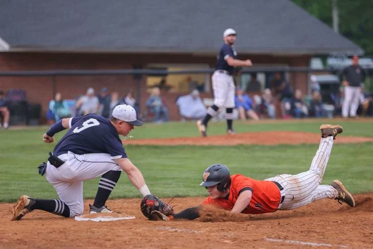 ICYMI: Abingdon earned a 2-0 victory over Virginia High on May 3 as freshman catcher Judge Dillow had a notable performance: heraldcourier.com/sports/prep-ba…