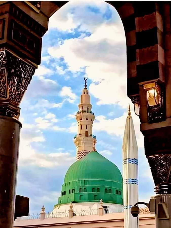 ان ﷺ پہ بھیج درود و سلام،       اے واصف
ان ﷺ کے فیض سے قائم ہے عاصیوں کا بھرم
صلی اللہ تعالی علیہ وآلہ وسلم #خاتم_النبیین_محمدﷺ