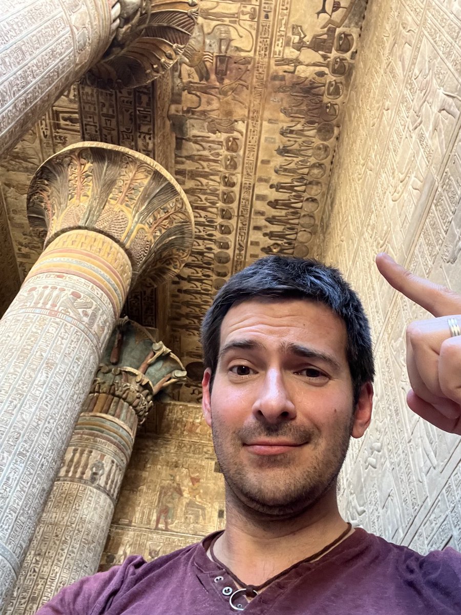 Quand tu découvres les cycles lunaires antiques dans le temple d’Esna 😍😍😍 Aussi fascinant que magnifique❤️❤️❤️

#esna #egypte #astronomie