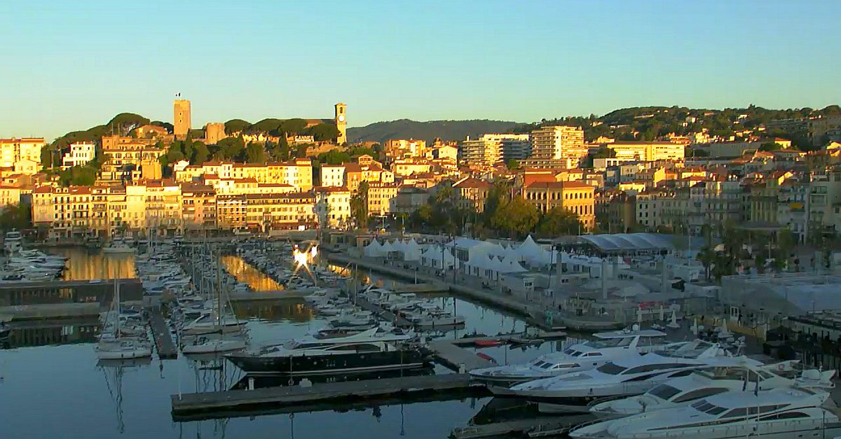 #morningsvibes Port of #cannes #Cote_dAzure #goodlife #goodvibes #love #photography #digital #fineart #photooftheday #beauty Blog: sea-nomads.blogspot.com