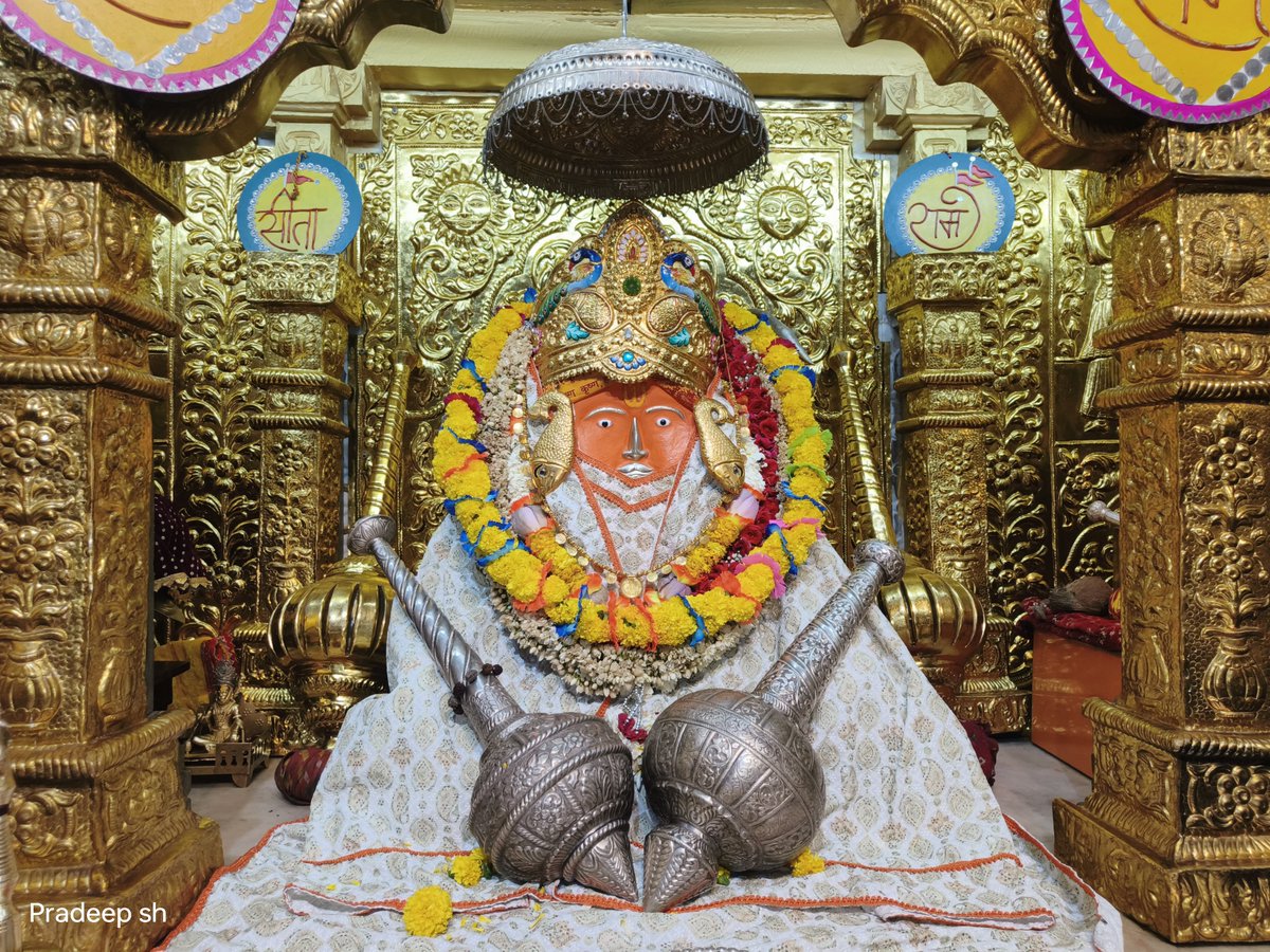 दिव्य दर्शन श्री बाला जी सरकार
श्री बागेश्वर धाम सरकार ग्राम गढ़ा(मध्यप्रदेश)
10-05-2024
#bageshwardham
#bageshwardhamsarkar
#divyadarshan
#balaji