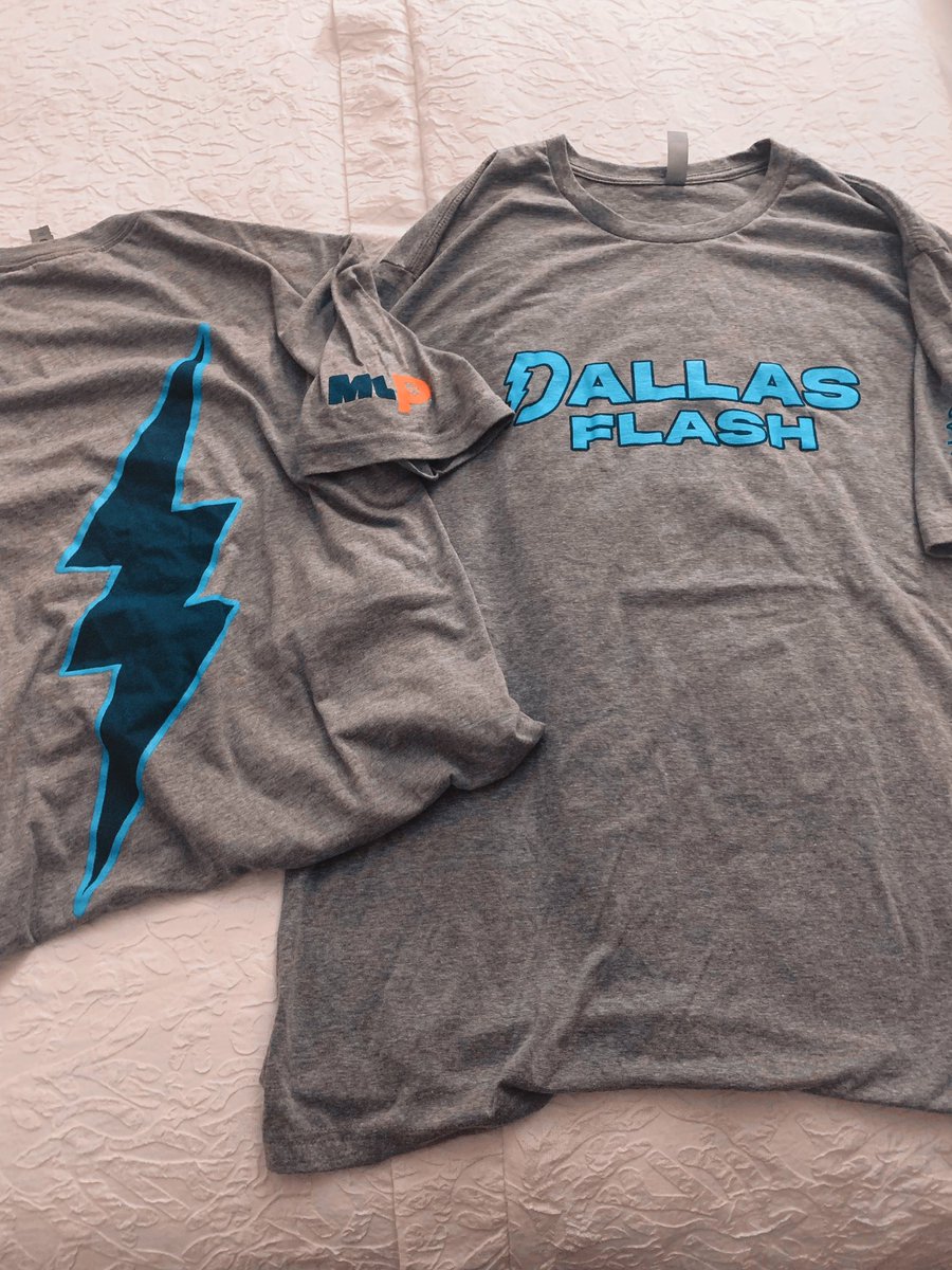 QueenPickle13's tweet photo. Ready for tomorrow! 🩷⚡️

Don’t ask me how I obtained these shirts 🫣🤣 

I have minions everywhere. 

Flash Mob we ride at 10am 🫶🏻

#majorleaguepickleball #dallasflash #pickleball https://t.co/NOxq9FZqwY