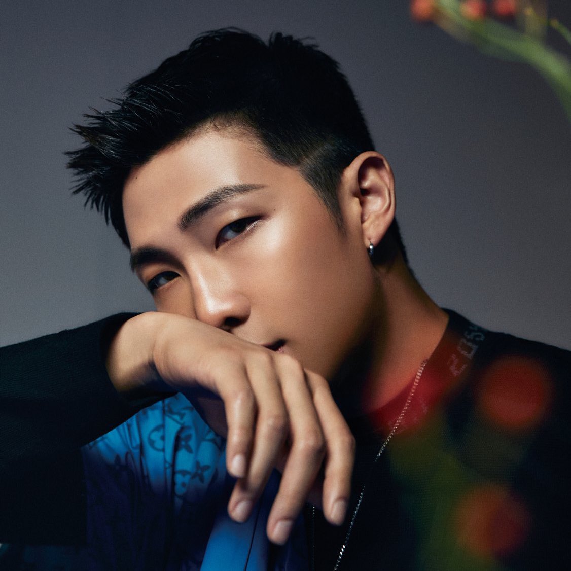 chart data (@chartdata_twt) on Twitter photo .#RM's "Come Back To Me" has debuted in the top 15 on US iTunes. .#RM's "Come Back To Me" has debuted in the top 15 on US iTunes.