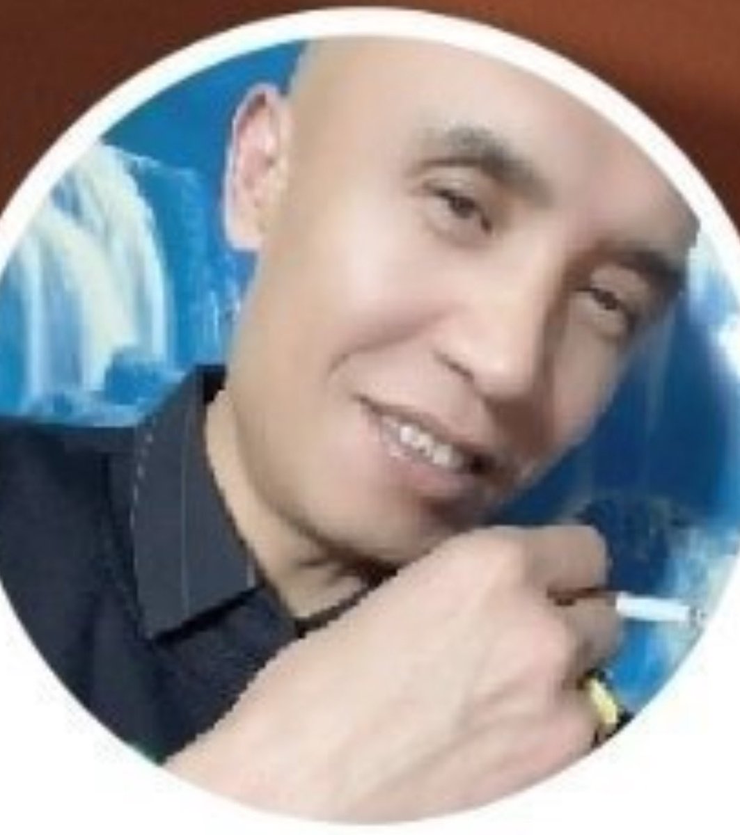“4-mon-old puppy”, “8-mon-old boy”.
Do you think this is a pet blogger? No, this man broadcasts live videos of the slaughter of dogs & sells dog meat.
There are many such accounts in China. This is the function of China’s firewall. #China doesn‘t want the world to see the truth.
