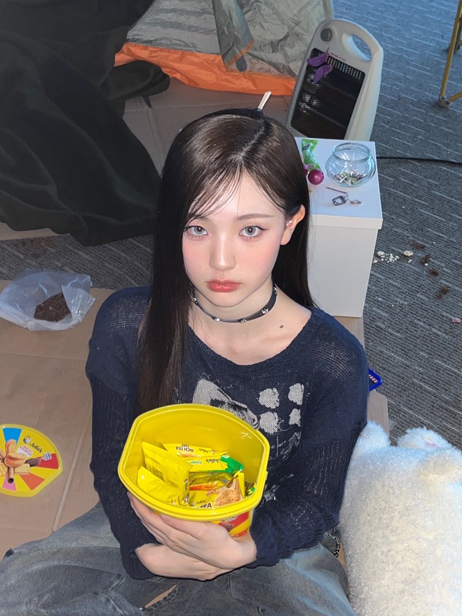 tripleS official tweet media