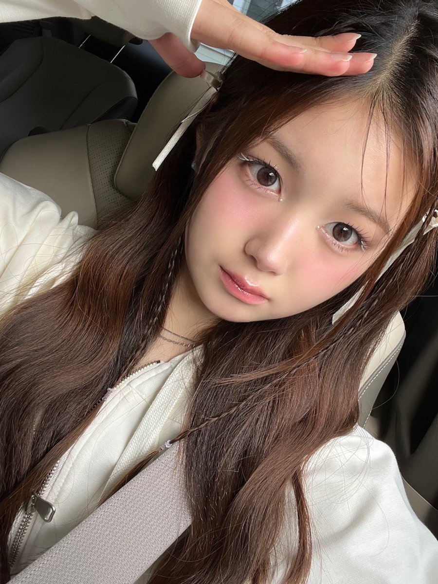 🎀🤍₍ᐢ.ˬ.ᐢ₎🤍🎀

#tripleS #트리플에스
#JooBin #주빈