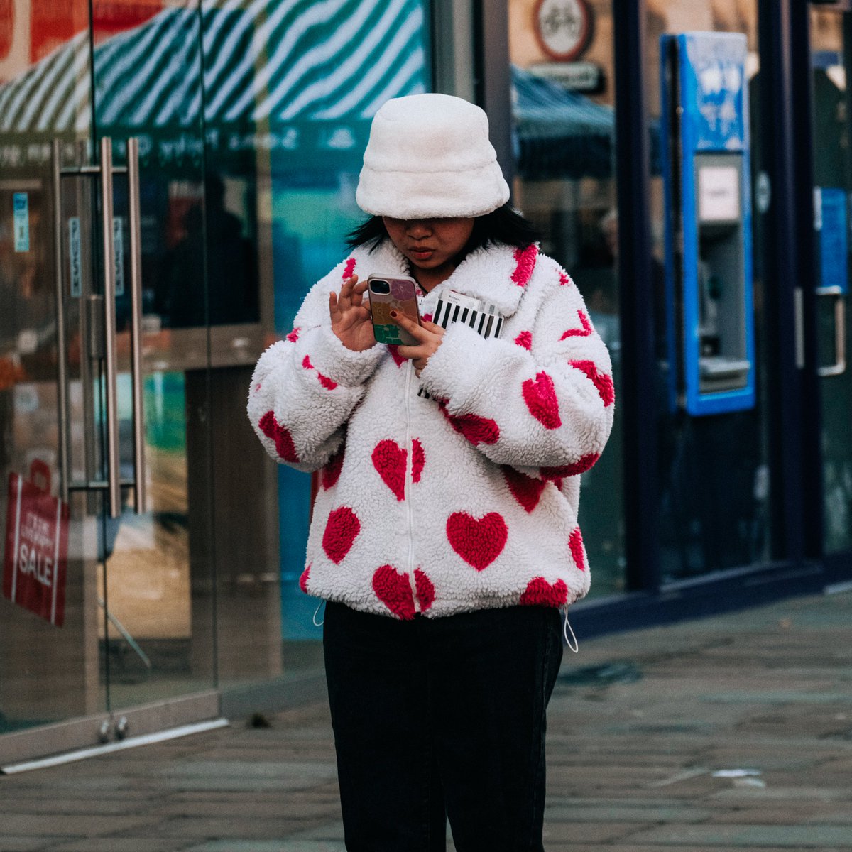 Love. #fujifilm #candid #streetphotography #newcastlelife #thecamerabastard #ncl_spc #ne1streetcollective #ricohgr3