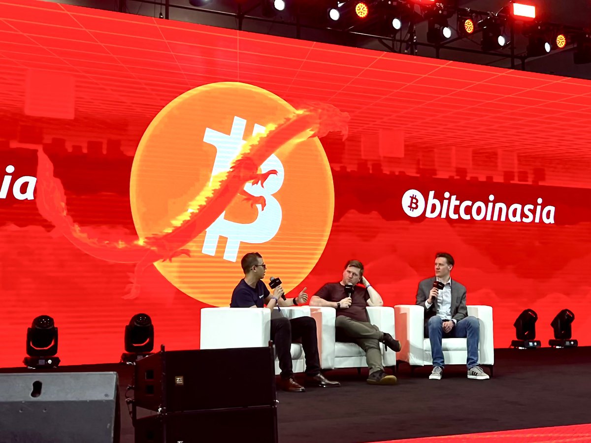 “Network Security & Mining Incentives” Thesis CEO @mhluongo just finished up an exciting panel w/ @Truthcoin from @LayerTwoLabs and @hash_override from @Bitfarms_io! 📍@BitcoinConfAsia