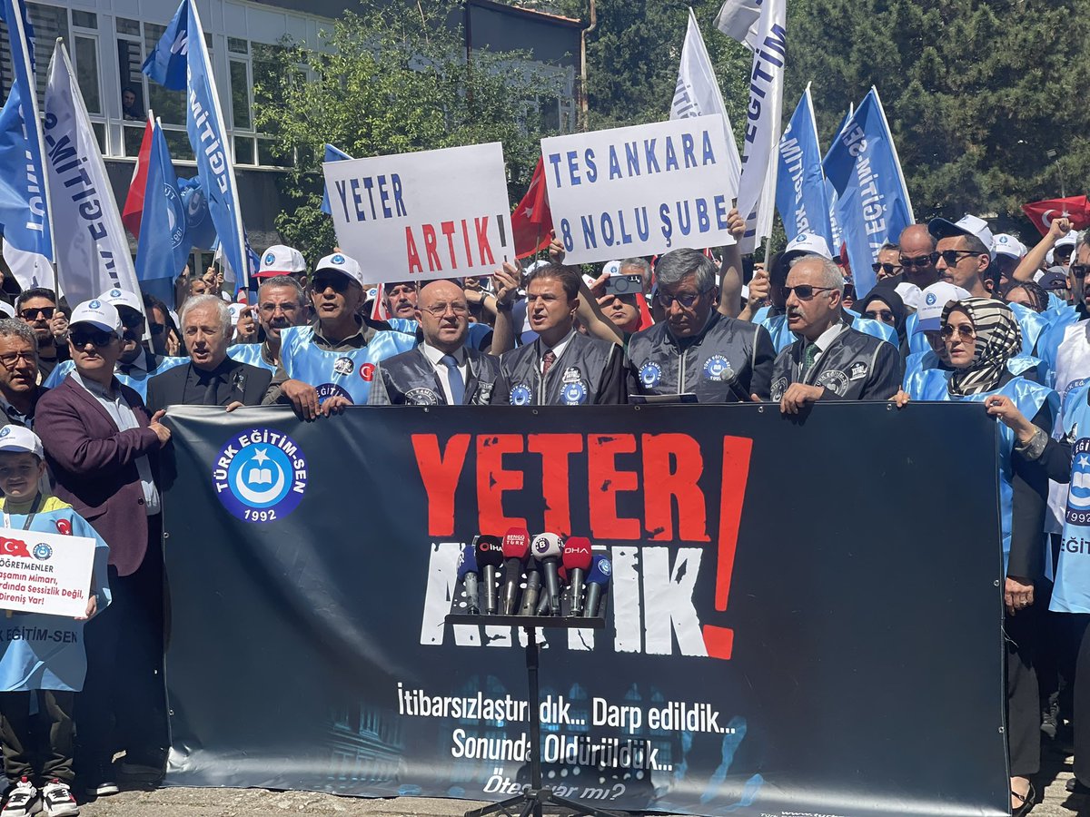 Daha fazla eğitim şehidi verilmesine müsaade etmemeliyiz!
#ÖğretmenTekYürek