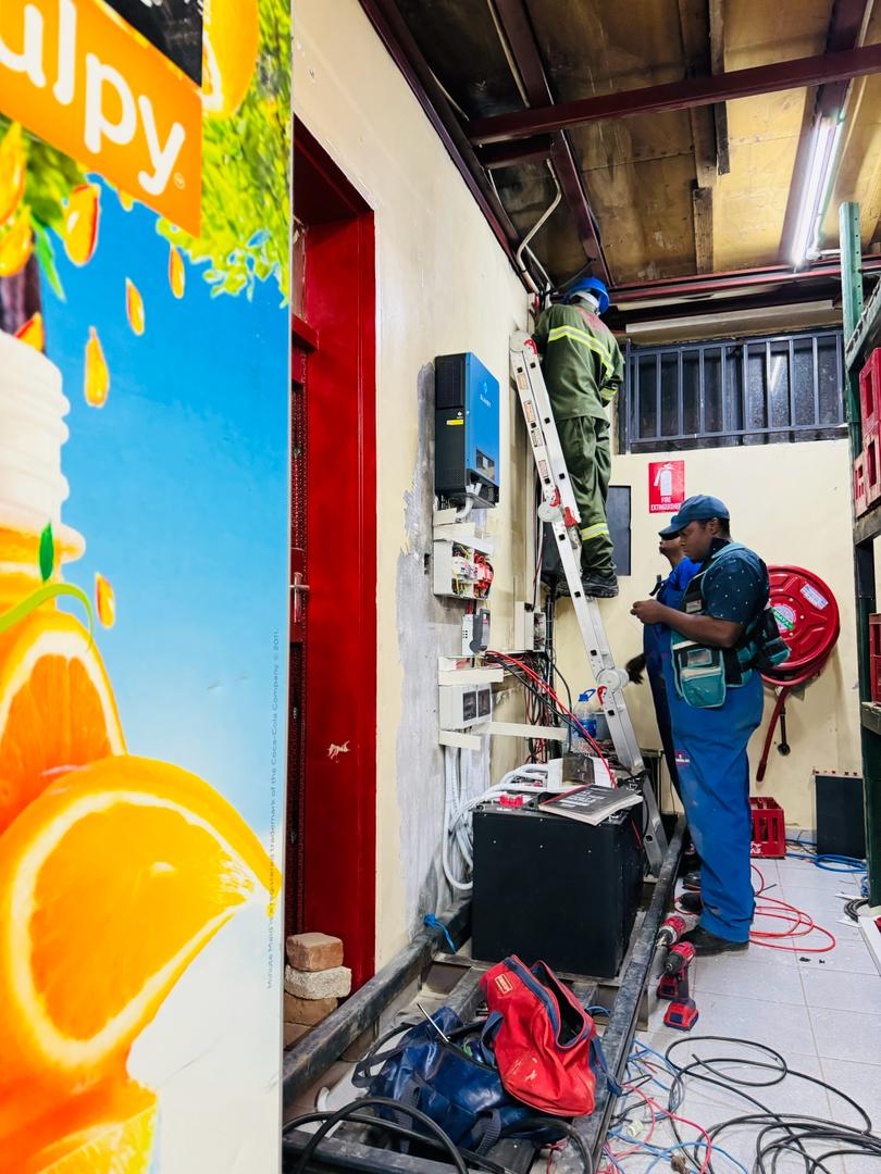 andrelin_enter's tweet image. Unoda vana MASIYANDAITA here, kana kuti vana HATISI MASIYANDAITA?
#zimsolar🇿🇼 #solarpower #installsolar #cleanenergy #hararesolarcompany🇿🇼 #protectionkit #hararesolarsupplier🇿🇼 #andrelinenterprisespl🇿🇼💡 #hatisivanamasiyandaita🇿🇼💡 #zimsolar🇿🇼
🤙📲+263 719215274 / +263774299888