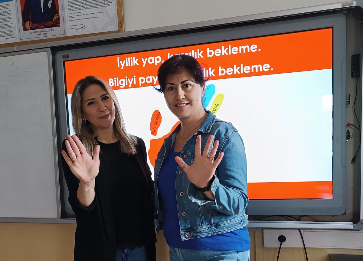 ugurbocekleri's tweet image. Sevgili Uğur Böceğimiz Meltem Telli, Şehit Mustafa Aslan Ortaokulu öğretmenlerinin davetiyle farklı günlerde, farklı sınıflara &quot;Kendi Hayatının Lideri Ol&quot; semineri verdi. Duyarlılıkla hem projelerimizdeki hem de verdiği seminerlerdeki katkılarından dolayı çok teşekkür ediyoruz.