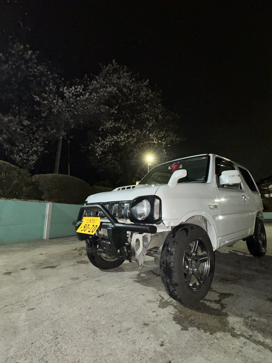 #カッコいいローアングルはろうぜ