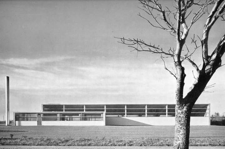 Arne Jacobsen...
Eenfamiliehus Jürgensen, Vedbæk, Danmark...1956
#architecture #arquitectura #ArneJacobsen #Jacobsen