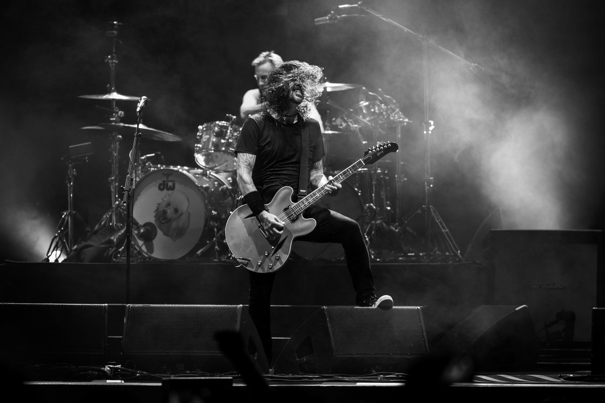 UK!!! 🇬🇧 Additional tickets at each show on the Everything or Nothing At All Tour will be on sale TODAY at 9am BST!!!

See all upcoming shows: FooFighters.lnk.to/Shows