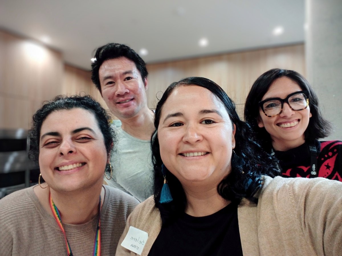 Thanks to everyone who attended our first #Bytes&amp;Beans yesterday!!! Join mailing list to find about the next one! 

Thanks <a href="/RayLouie123/">Raymond Louie</a>, <a href="/SaraBallouz/">Sara Ballouz</a> &amp; <a href="/Gabeechuela/">Gaby Santos</a> for helping organize! 

And to <a href="/UNSWCOMPUTING/">UNSW Computing</a> for 🍪🌯☕🍵 &amp; <a href="/UNSWBABS/">UNSW Biotechnology & Biomolecular Sciences</a> for the venue!!!

#Bioinformatics #Sydney