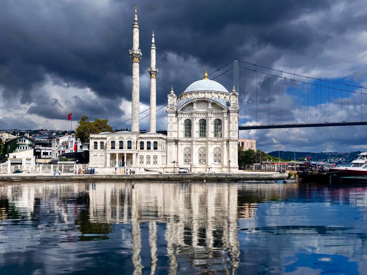 Günaydın ~ hayırlı Cumalar … İstanbul by S. Barki