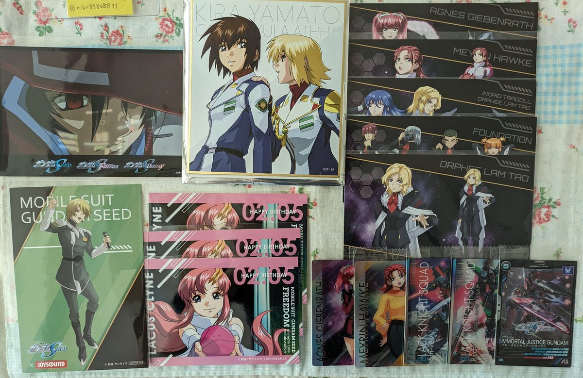 riko85868811's tweet photo. 【交換】ガンダム SEED ポスカ コースター カード

譲：キラ、ラクス、アスラン、カガリ、シン、イザーク等

求：極楽湯特典ステッカー→SDアスラン
　　極楽湯コースター→等身ラクス
　　atre特典→アスラン
　　都道府県ポスカ→※別ポストで募集中
　　＞その他アスラン・カガリ

異種・複数交換可 https://t.co/953pxQFK9Q