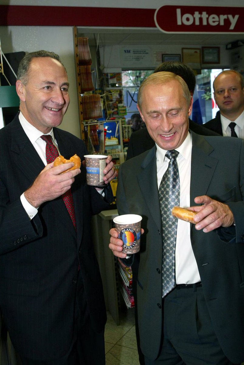 @FendiRoxy @elonmusk @DennyGr28530407 @FoxNews I know one that was decided by US politicians. The 2000 election of Putin. Thats Chuck Schumer in the photo @SenSchumer