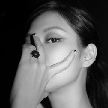 Mifei33's tweet photo. When Jennie casually dropped this pics https://t.co/bYC1OWrmSv