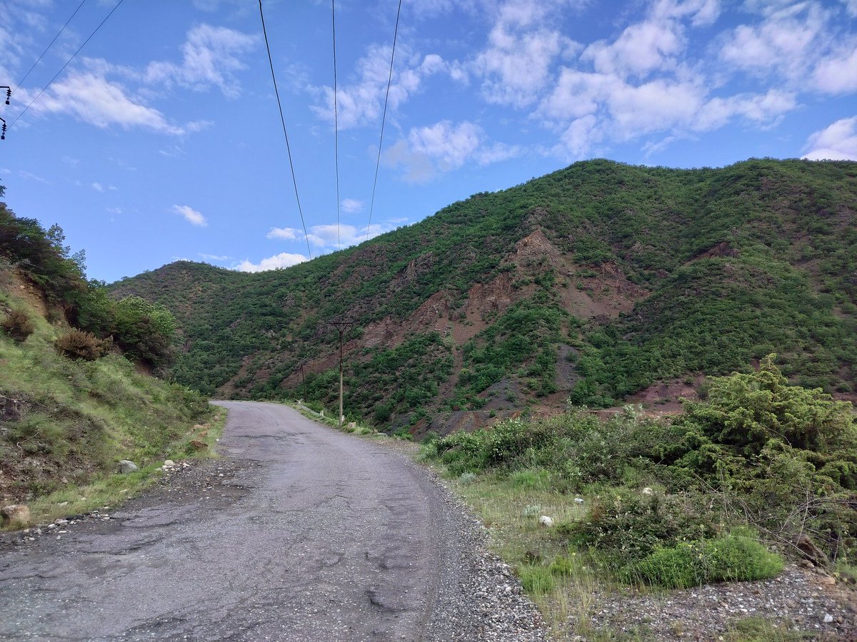 MillingtonSally's tweet image. Morning 2km run 
There and back along the very broken road by the river. Definitely feeling stronger than earlier in the week but taking it steady. Happy Friday! 😀🏃🏻‍♀️🇦🇱 #Koman #Running #Albania